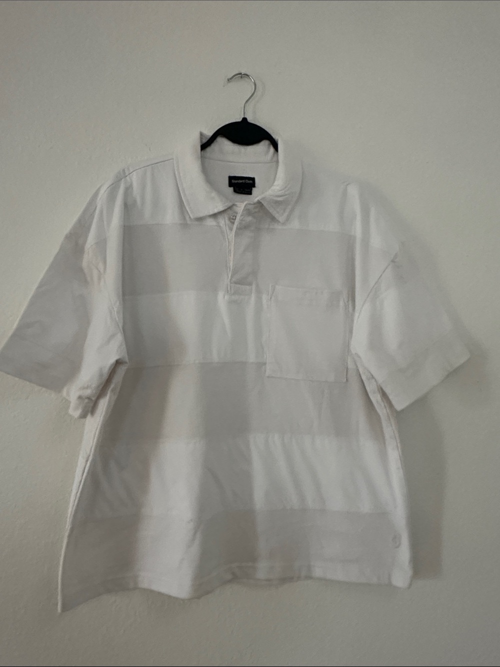 Men's STANDARD CLOTH White Short-Sleeve Striped Polo Shirt with Pocket, Medium